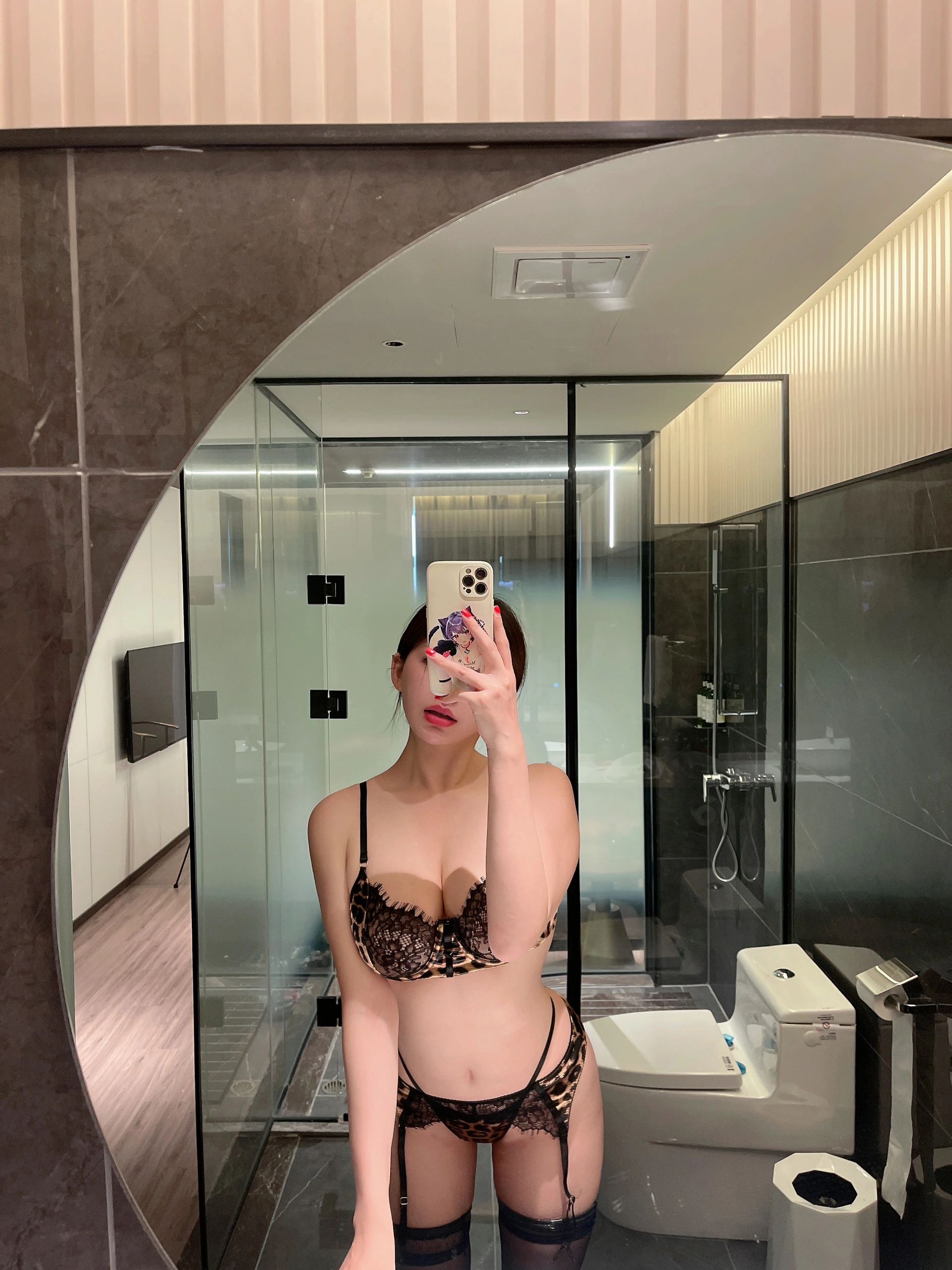 025.奶宝妹纸 – 微密圈系列  豹纹小吊带 1